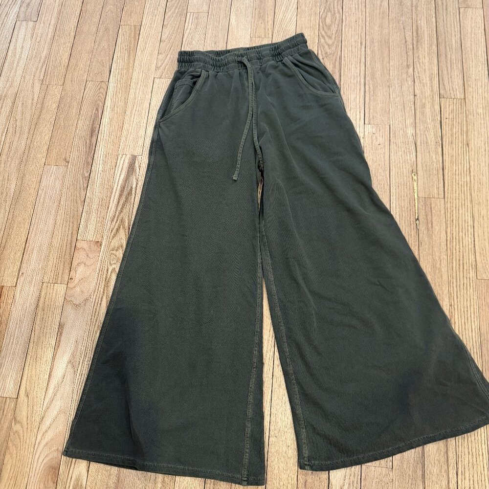 Zenana Wide Leg Washed Army Green Lounge Pants NEW Size Medium - Picture 4 of 7